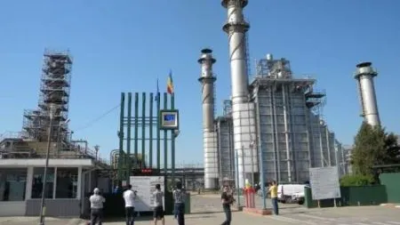 Petrobrazi, singura rafinărie funcțională din România, își reduce producția. Ce se întâmplă pe piața carburanților