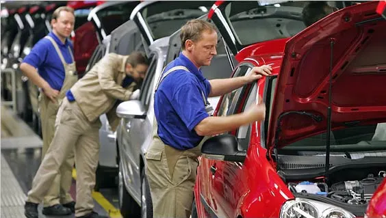 Soluție de criză la Volkswagen: Propunerea unui acționar important pentru salvarea constructorului german