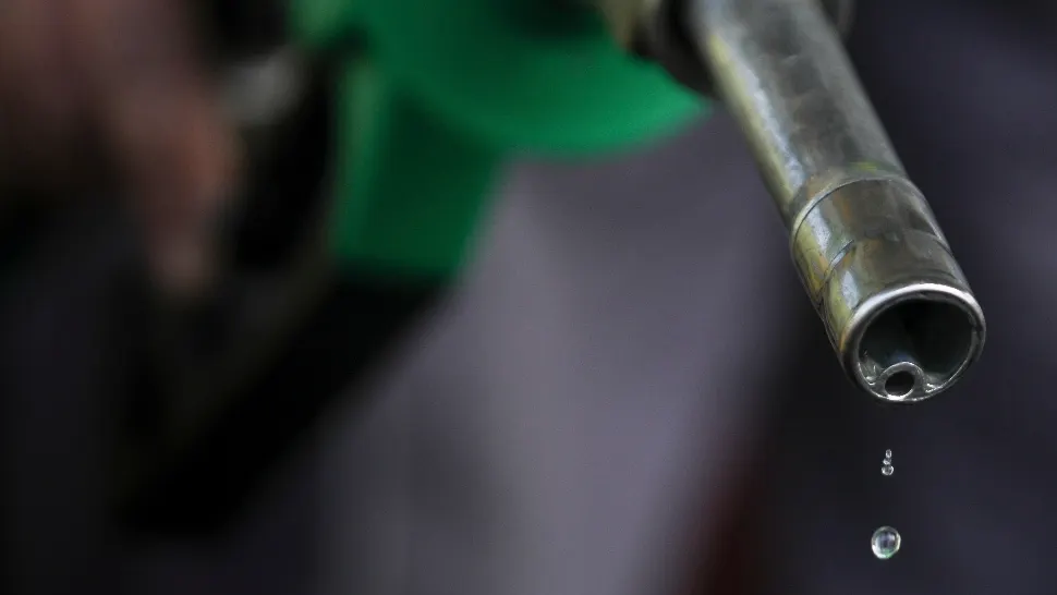 Radu Burnete, unul dintre consilierii lui Nicușor Dan, se opune plafonării prețurilor la carburanți: „Este o măsură iresponsabilă”