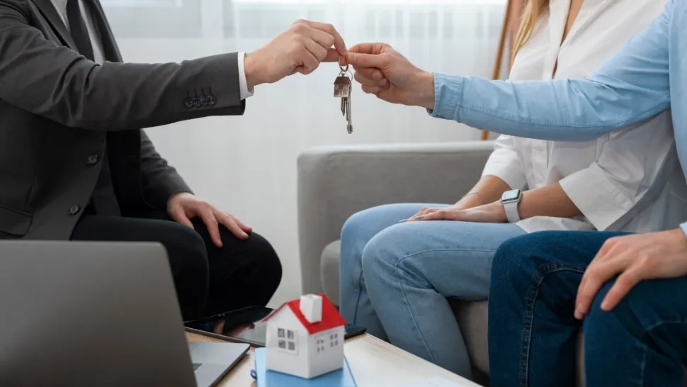 România intră în anii austerității dure, ce alte măsuri se vor lua. Raport OCDE: urmează taxe mai mari pe proprietăți