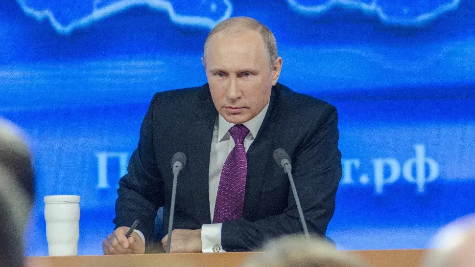 Rusia nu profită de scumpirea petrolului: un institut apropiat Kremlinului reduce prognoza de creștere economică