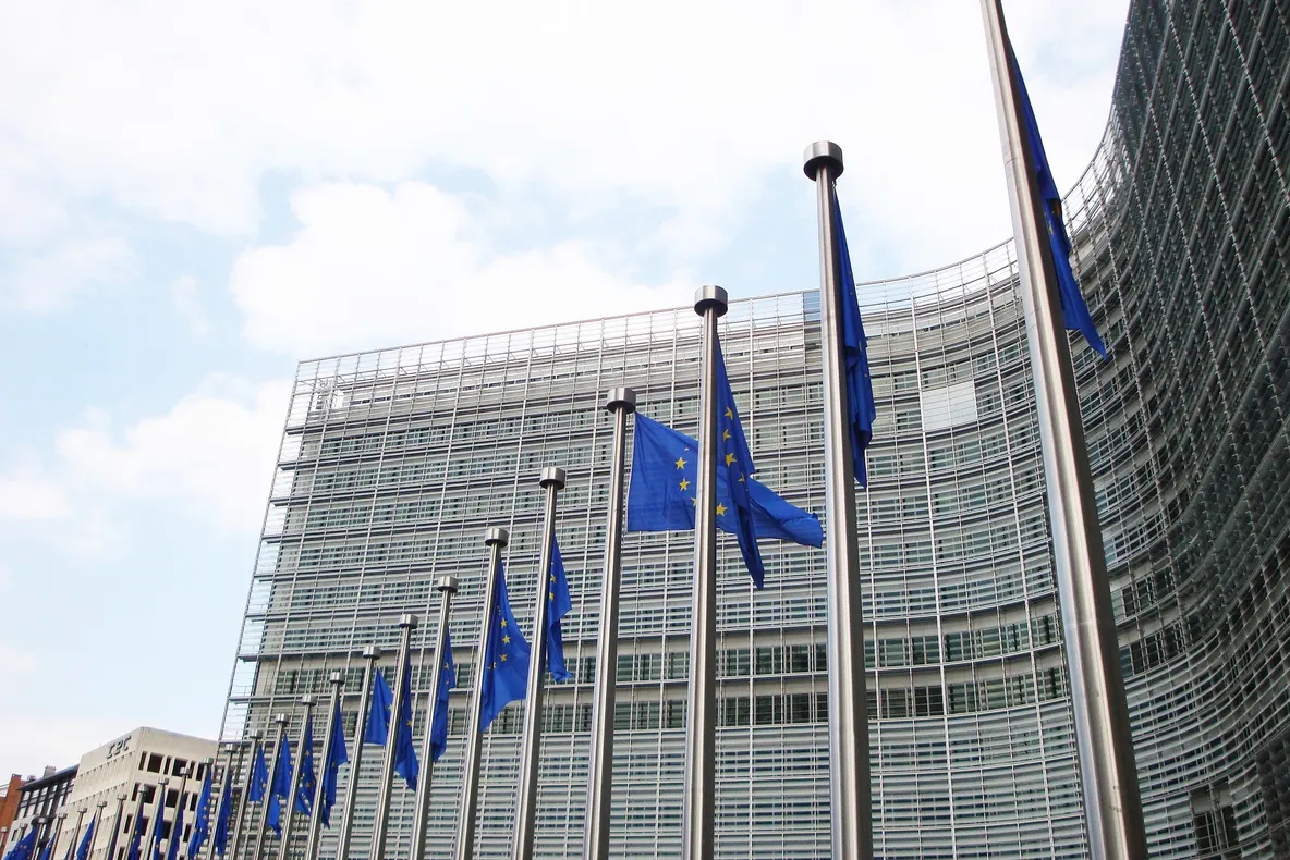 Comisia Europeană lansează un nou pachet pentru consolidarea suveranității tehnologice a Europei