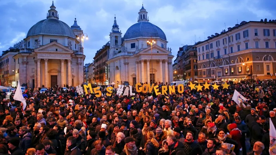 Populiștii italieni se pregătesc să preia guvernarea. Au convenit la taxa unică de 15% si venitul minim garantat