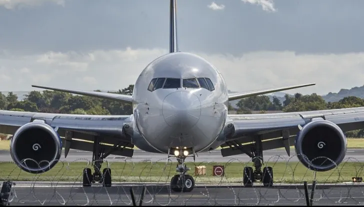 Până unde poți să ajungi cu avionul de 6 sau 1.770 euro