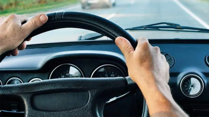 Meseria de șofer, la mare căutare. Peste 320.000 de mii de români vor să se angajeze pe acest post