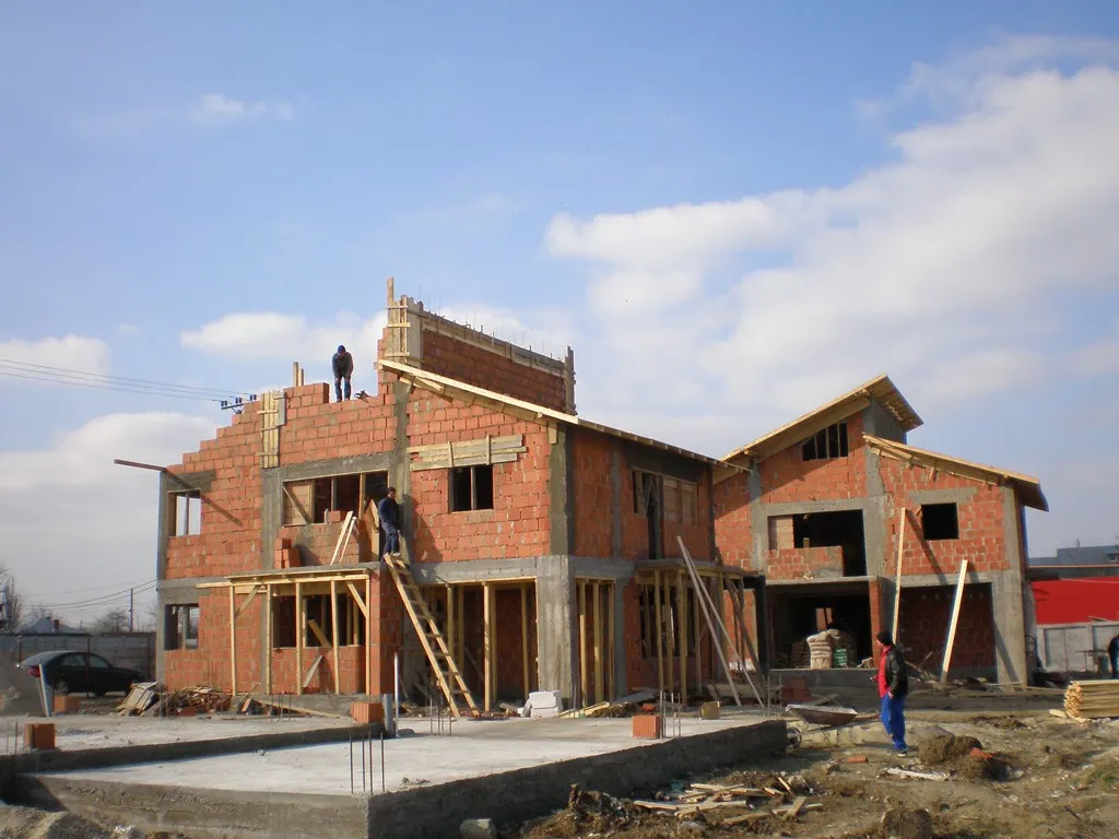 Șoc pentru piața imobiliară "gri". Primăria Capitalei ar putea fi obligată să afișeze pe site toate AUTORIZAȚIILE DE CONSTRUIRE