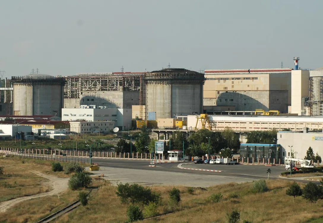 Angajații Centralei de la Cernavodă lucrează în izolare la serviciu