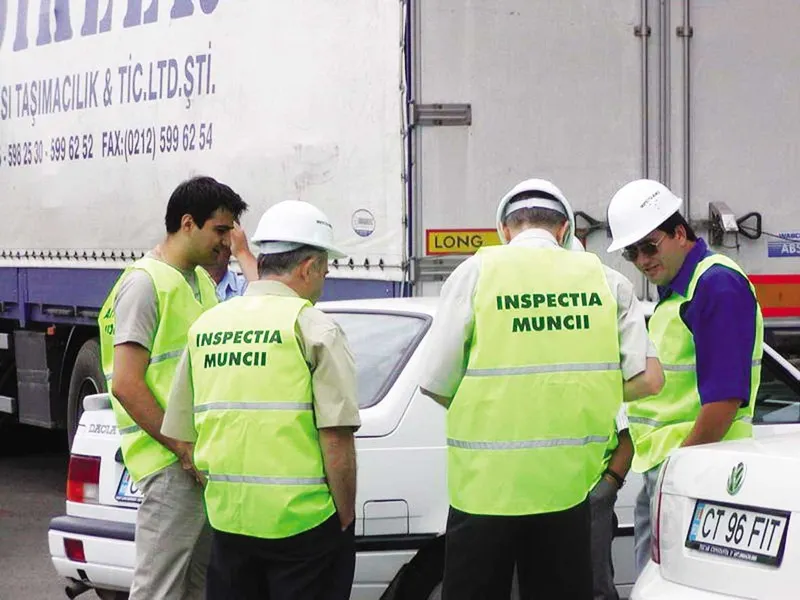Guvernul se chinuie să cârpească deficitul, cu Inspecția Muncii care amendează angajatorii