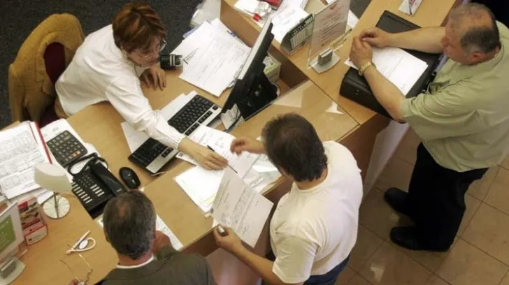 Oficial BEI: Funcţionarii publici români sunt incapabili de a lua decizii
