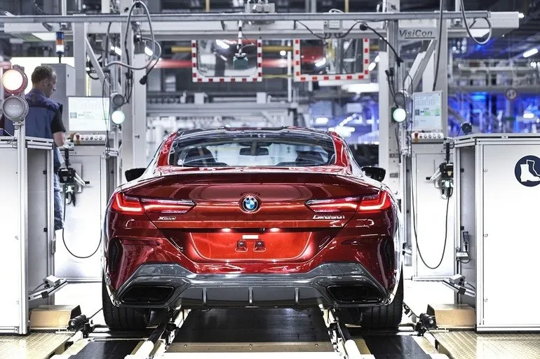 BMW a început producția celui mai exclusivist model Seria 8