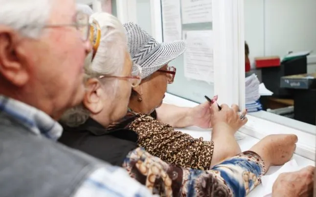 Ministrul muncii: Statul trebuie să suplimenteze bugetul de pensii cu 15 miliarde lei, în 2022
