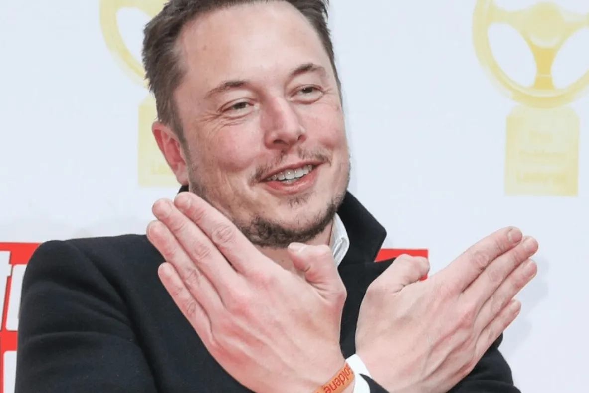Modificarea schimbării: Musk anunță că Tesla va rămâne, în cele din urmă, o companie listată la bursă