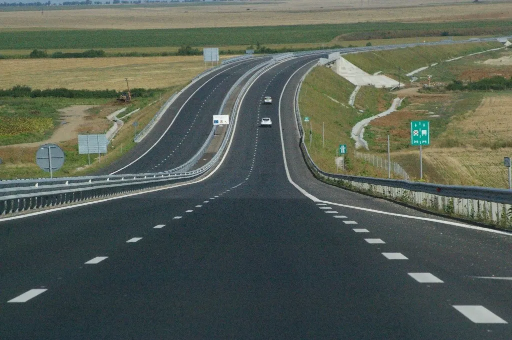 Lege pentru „Autostrada Unirii”. Este pentru prima dată când Parlamentul impune Guvernului un proiect investițional
