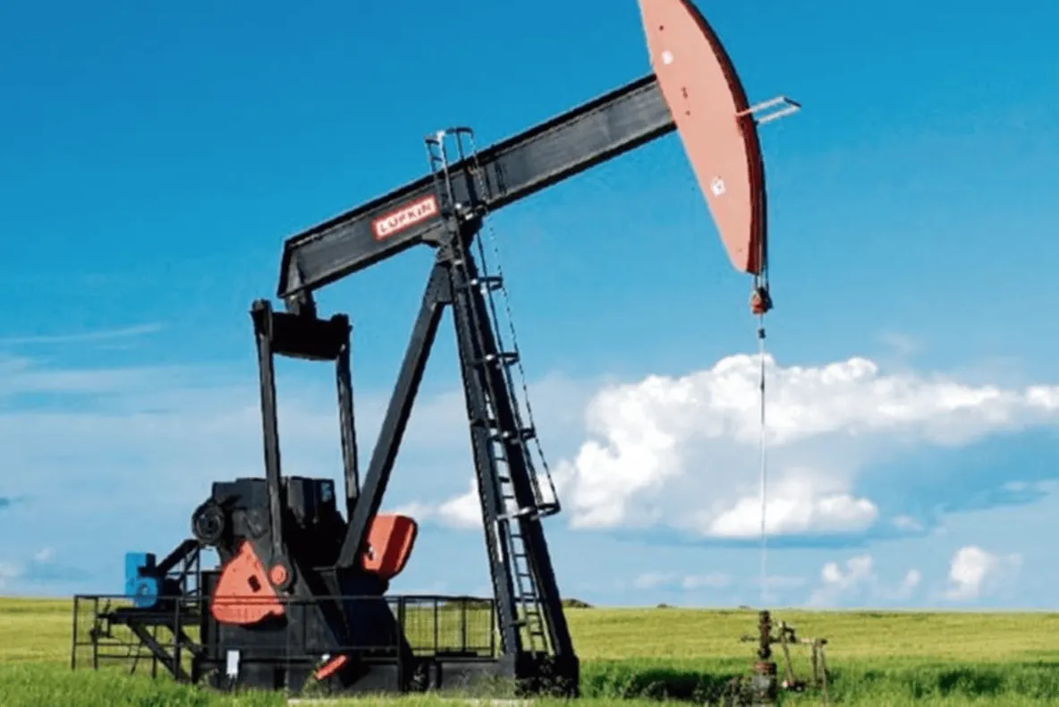 O nouă intervenție a lui Trump în piața petrolului. Prețul scade