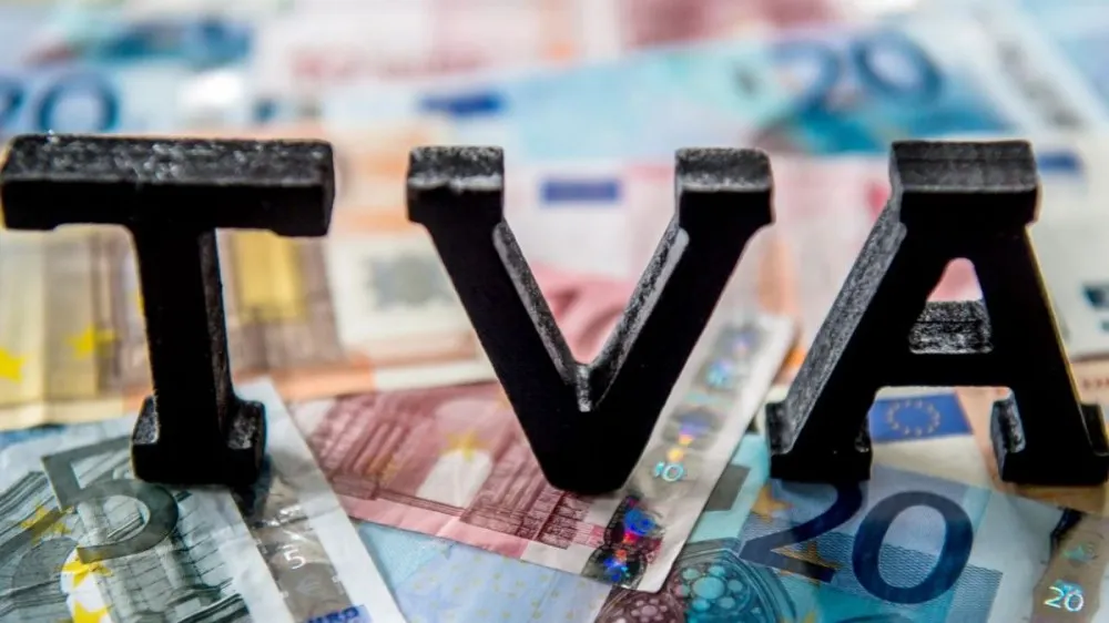 Guvernul, acuzat că a mistificat deficitul bugetar prin amânarea returnării TVA