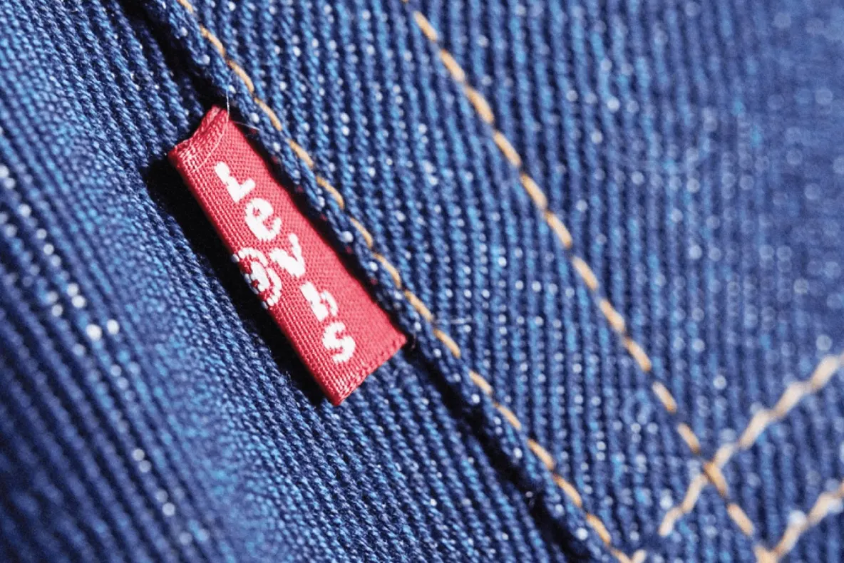 Levi Strauss, celebrul producător de blue-jeans, intenționează să se listeze la bursă. Ar putea valora 5 miliarde de dolari
