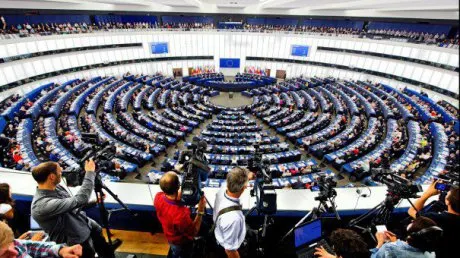 Critici dure la adresa puterii politice din Romania. Cele mai proaste calificative ”ever”, de la aderarea la UE