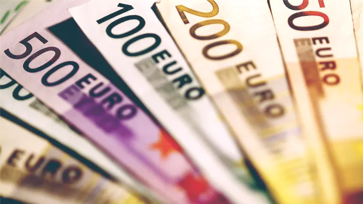 Bancile europene lovite masiv de criza coronavirusului