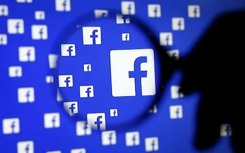 Facebook a blocat conturile a 400 de dezvoltatori, ca reacție la scandalul Cambridge Analytica