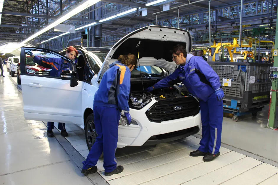 Lovitura pe piata auto. Ford Romania a decis ca se retrage