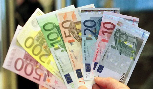 Un consiliu monetar în cazul României ar necesita un curs de 7-8 lei, explică Isărescu