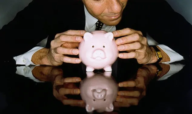 Cel mai bine plătit bancher din România. Suma trece de 1 milion de euro