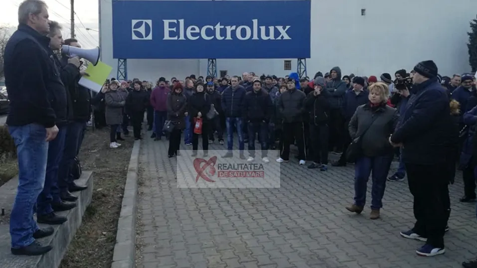 Electrolux: "Liderii sindicali au refuzat, încă o dată, propunerea salarială"