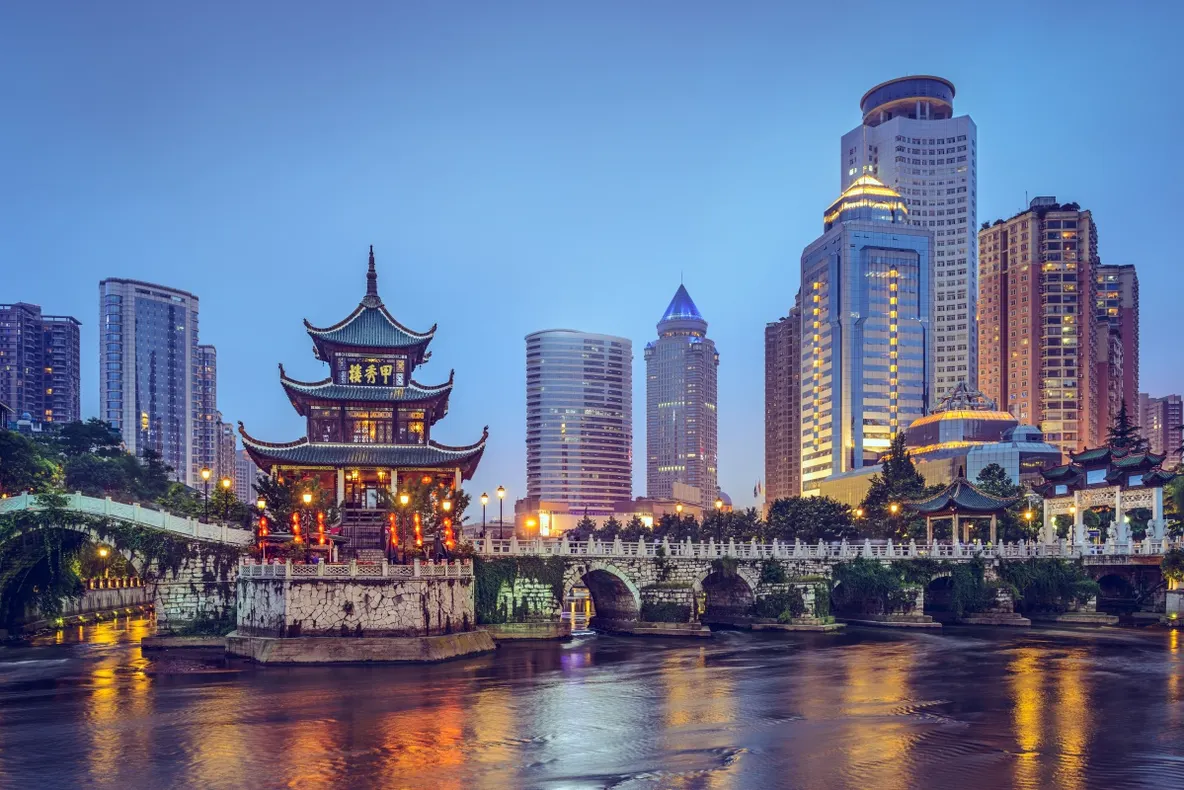 România refuză banii europeni, dar atrage mărunțiș din China