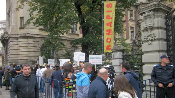 Apicultorii europeni demonstrează marţi în faţa Ministerelor Agriculturii