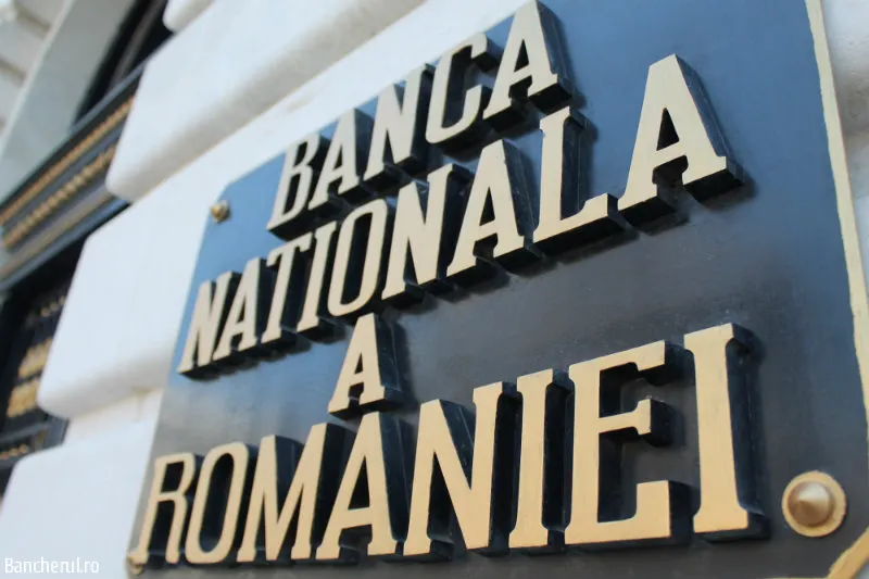 Decizii cruciale anunțate azi de BNR. Isărescu oferă explicații