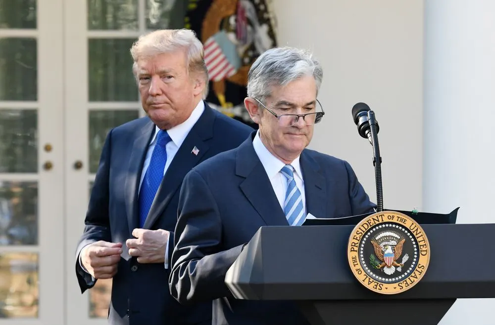 Presiune pusă de Trump pe FED-ul american. Suspans pentru piețele financiare