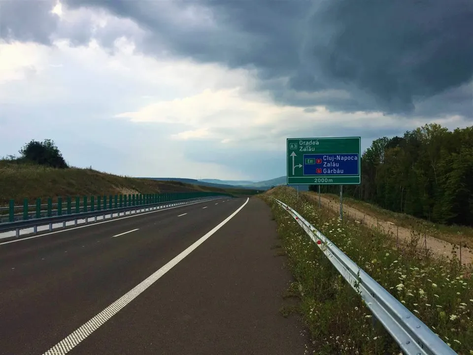43 kilometri de autostradă în douăsprezece luni