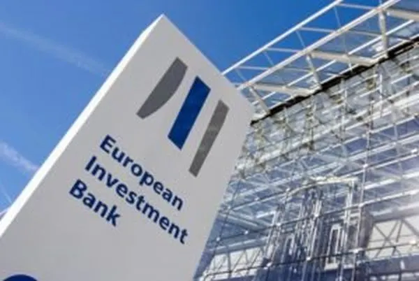 Banca Europeană de Investiţii își schimbă strategia de finanțare
