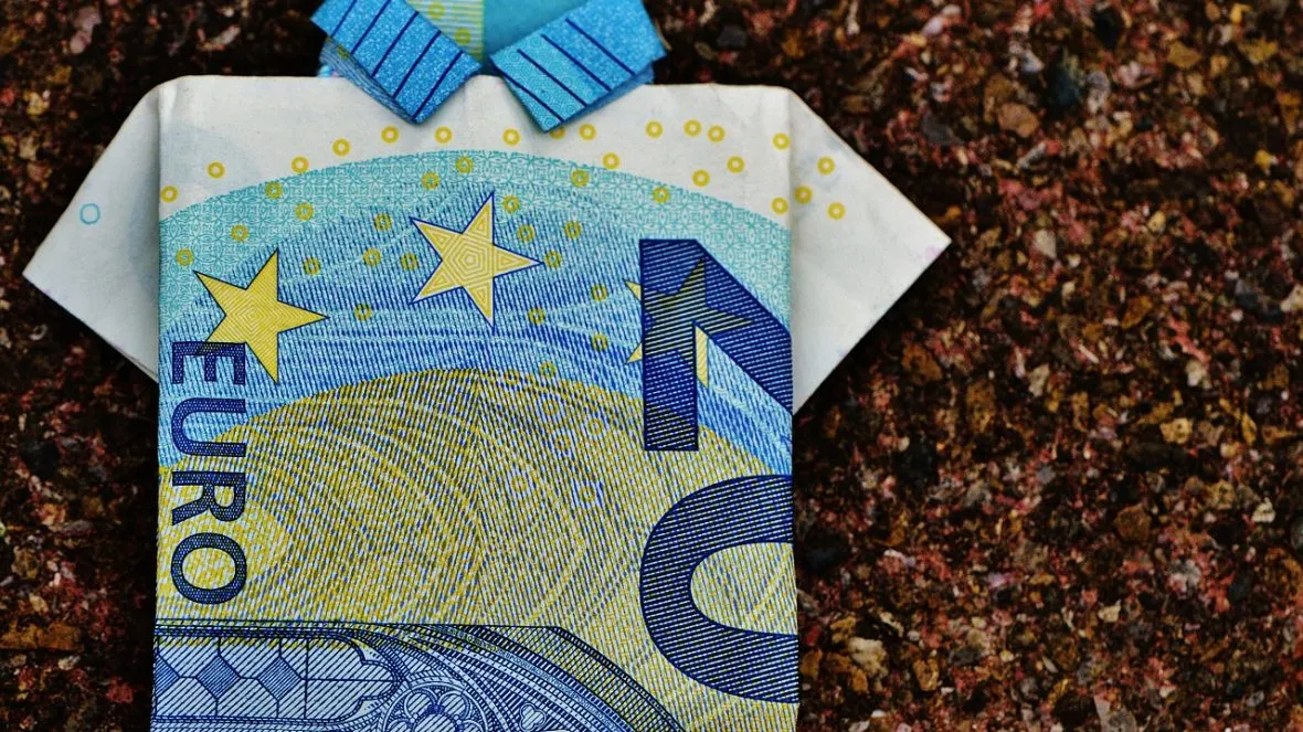 Plata defalcată a TVA-ului, eliminată de Guvern. De când intră în vigoare măsura
