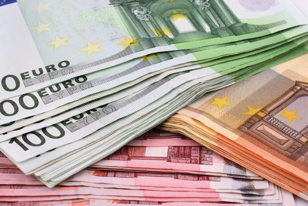 Investițiile străine s-au dublat în Bulgaria în ultimul an. Cum stau lucrurile în România