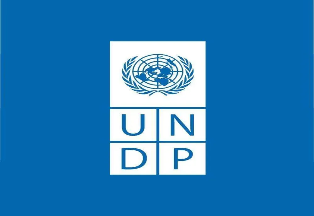 Asigurarea unui venit minim pentru cei mai săraci oameni din lume ar putea încetini creșterea cazurilor de COVID-19, susține PNUD