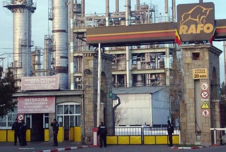RAFO Onești, preluată de firmele omului de afaceri Gruia Stoica. Plan pentru 600 de noi locuri de muncă