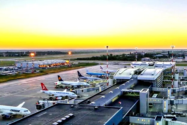 Comisia Europeană a aprobat ajutoare de 4,4 milioane euro pentru aeroporturile regionale din România