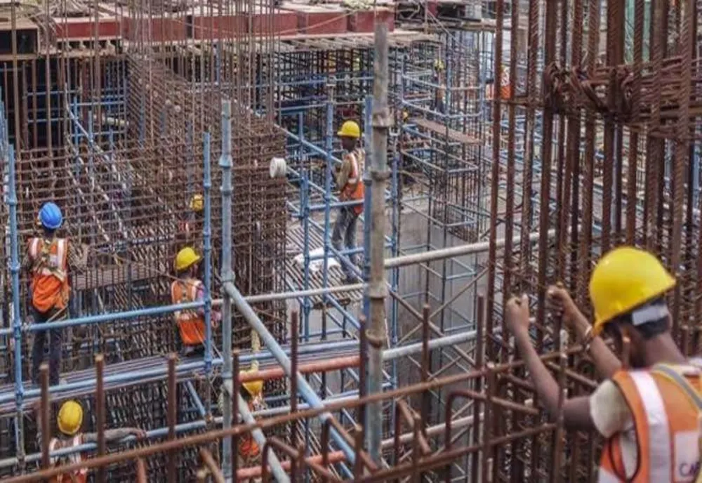 Apartamentele noi din oraşele mari continuă să se scumpească - ANALIZĂ