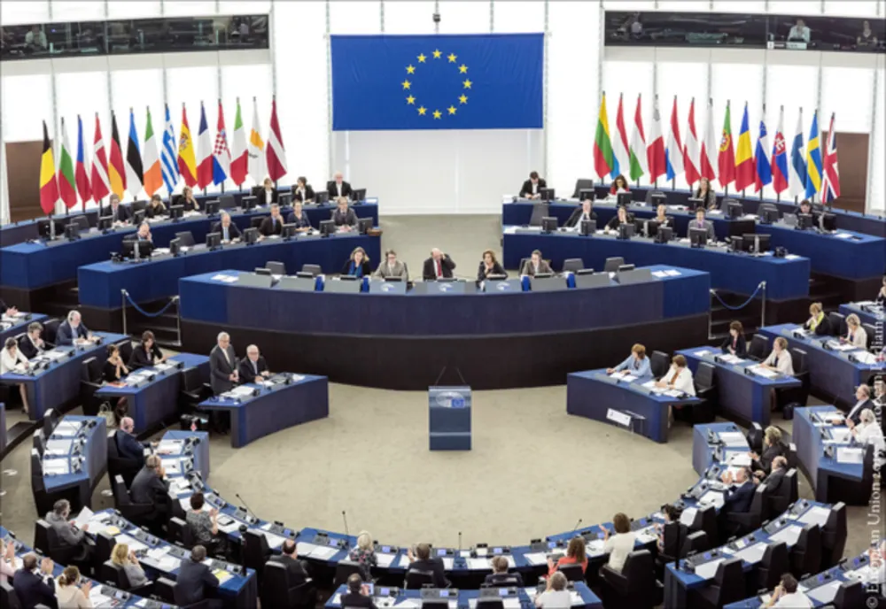 Regiunile UE primesc încă 47,5 miliarde euro pentru a combate efectele pandemiei