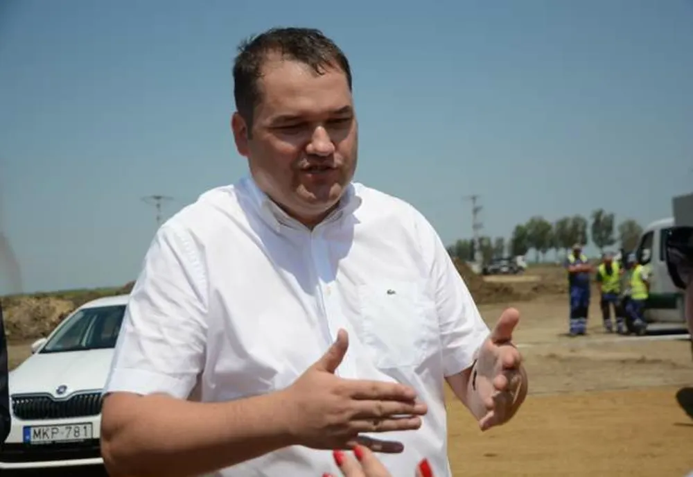 Ministrul Cseke Attila pe șantier: "M-am bucurat să constat că se lucrează în ritm susţinut”