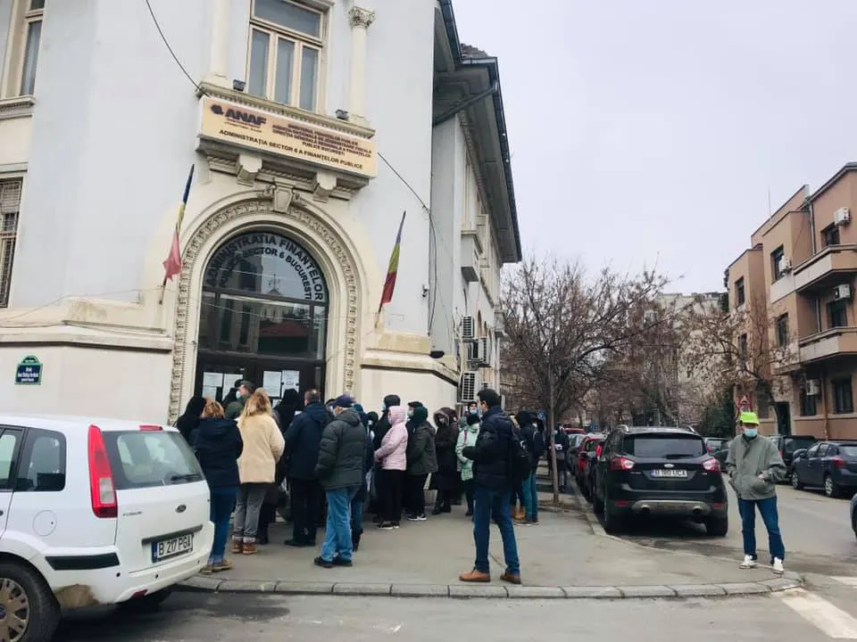Ministrul Finanțelor așteaptă explicații după scandalul cozilor de la sediul ANAF sector 6