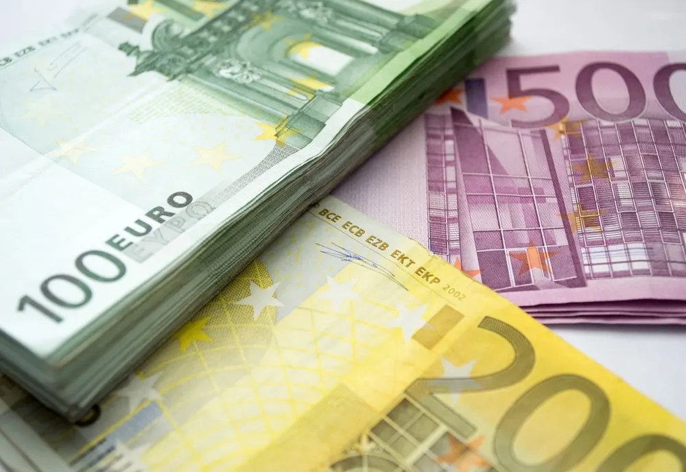 Eurobarometru: 75% dintre români vor introducerea monedei Euro - De ce sunt totuși îngrijorați