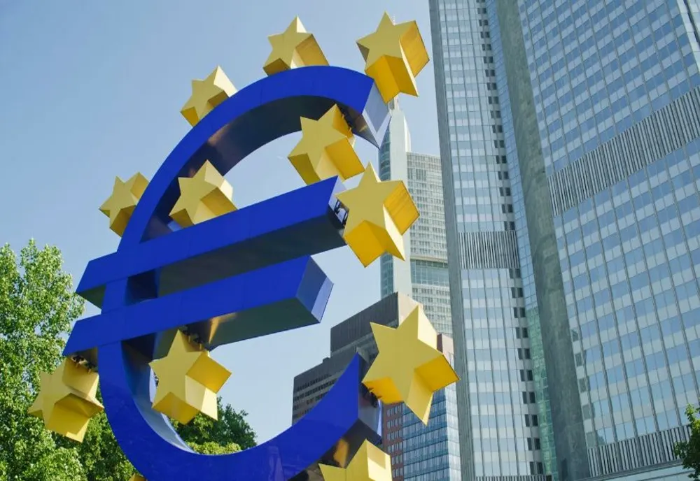 România, campioană în UE la împrumuturi cu dobânzi-record - CIFRELE negre ale datoriilor pe sute de ani