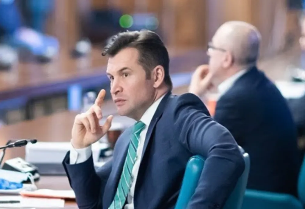 PNL, reacție la atacurile din PSD împotriva lui Virgil Popescu: Așteptăm discuții oficiale, nu răspundem la comentarii pe Facebook