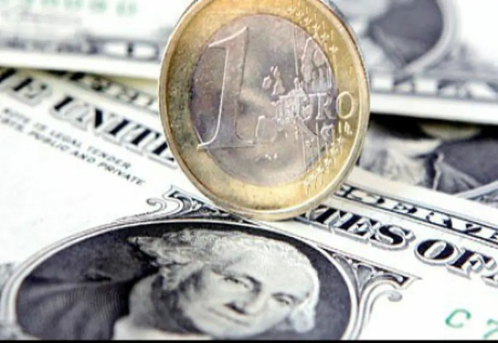 Cotația DOLARULUI a explodat în raport cu leul și euro. Într-un an, a crescut peste rata INFLAȚIEI
