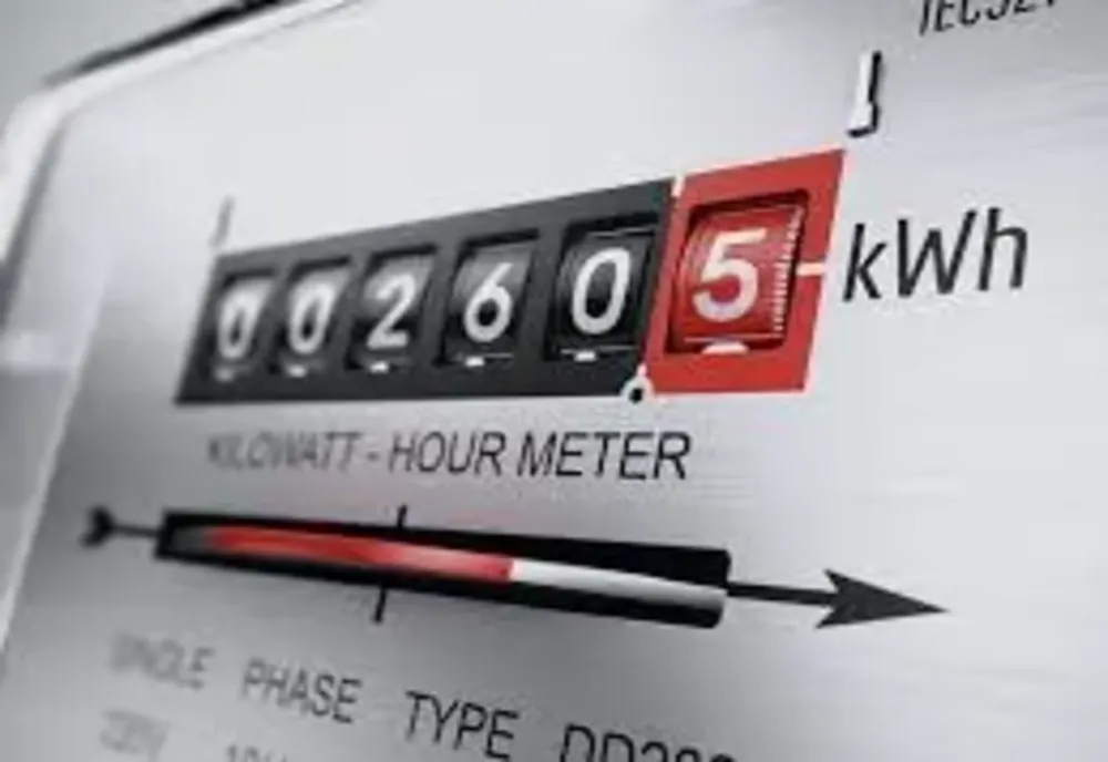 Zeci de mii de români au reclamat la ANRE probleme cu furnizorii de energie