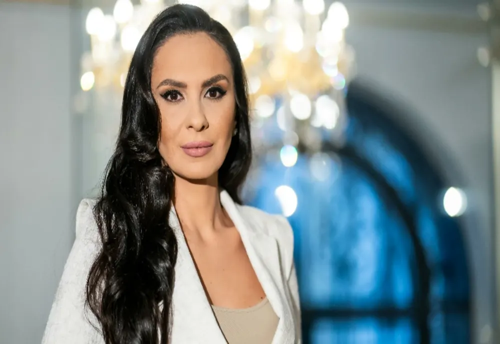 Alexandra Păcuraru: PSD, PNL, UDMR, toate celelalte partide ar fi trebuit să coboare în stradă să realizeze că este o problemă națională