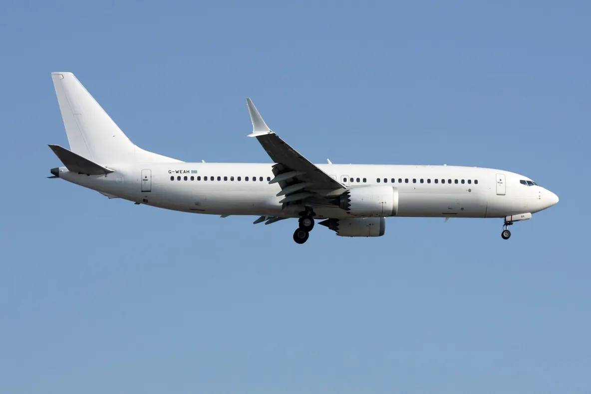 Abia are bani de facturi și salarii, iar Tarom dă aproape 250 de milioane de dolari pe 2 avioane