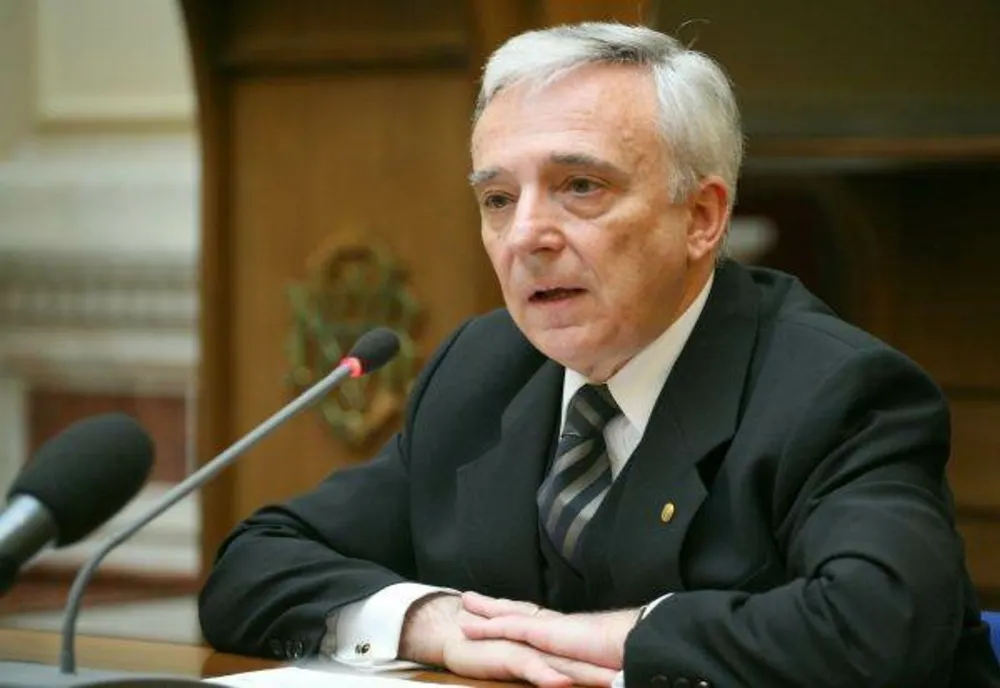 MUGUR ISĂRESCU, AVERTISMENT DUR: ”RUȘII NE POT BLOCA PLĂȚILE ÎN TREI ZILE. AVEM NEVOIE DE SISTEME CLARE DE SECURITATE”